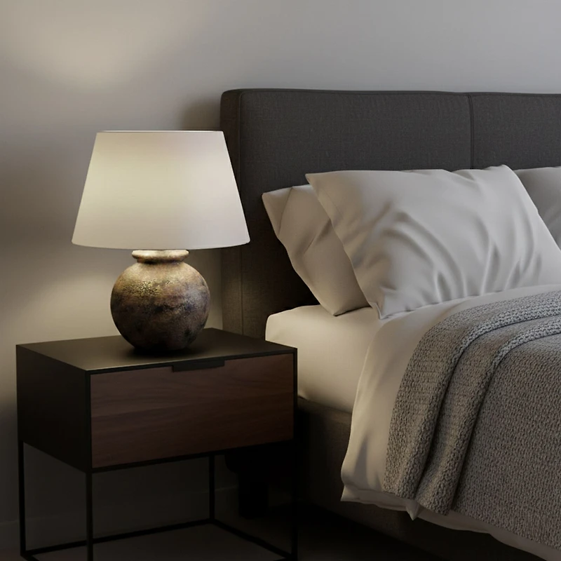 Vida Table Lamp