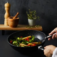 Stone Wok with Lid 11"