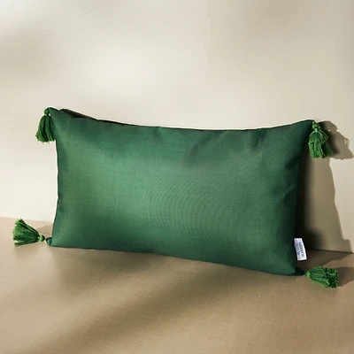 Garden Tropics Lumber Solid Cushion with tassels - Green