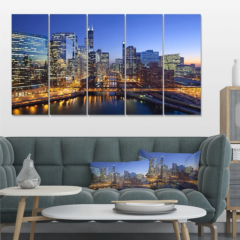 Toile « Chicago River with Bridges at Sunset »