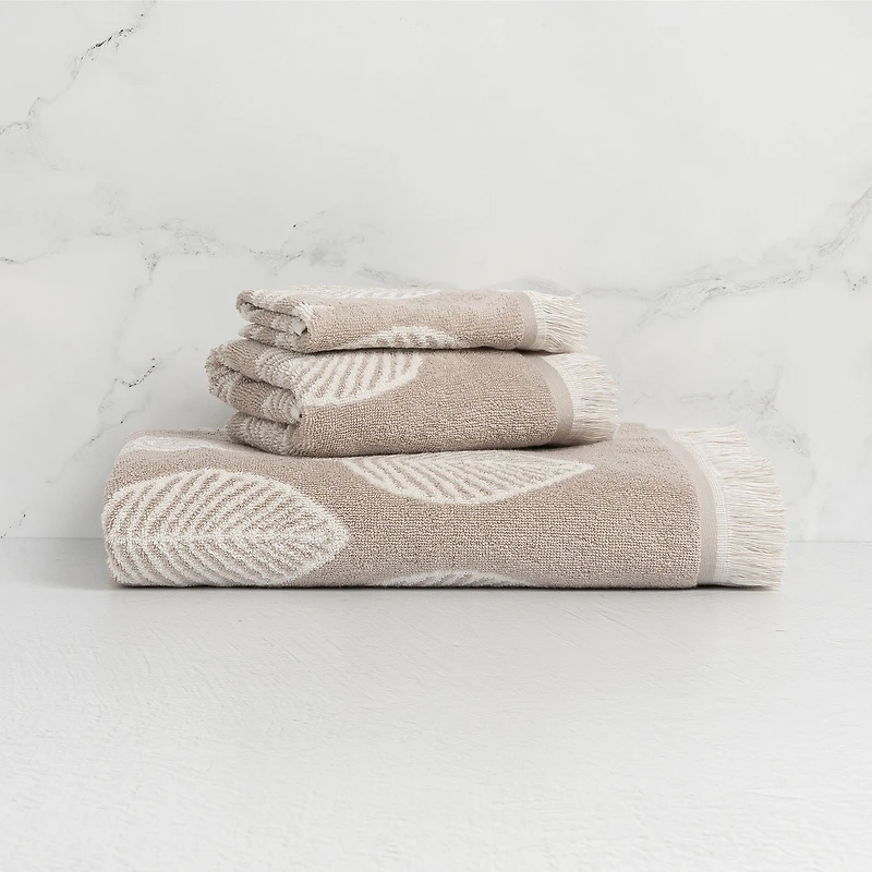 Leaves Bath Towel