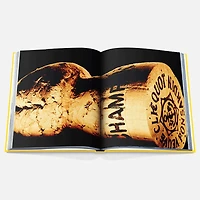 Beau livre de photographies décoratif par Assouline - « Veuve Clicquot »
