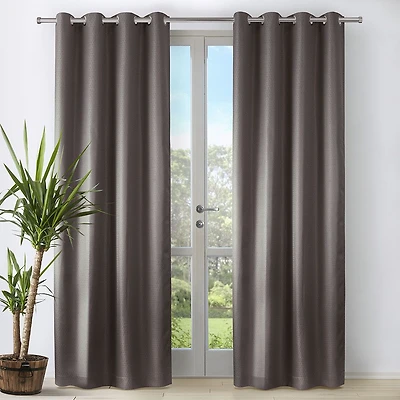 Jacquard Grommet Curtain