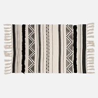 Accent Rug, Aztec printed - Black / Natural