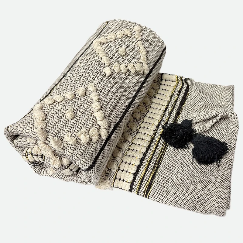 Arlo Throw