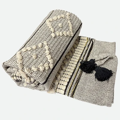 Arlo Throw