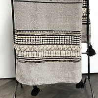 Arlo Throw