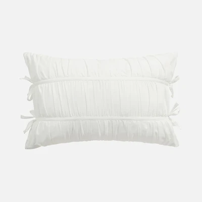 Clara Coussin boudoir