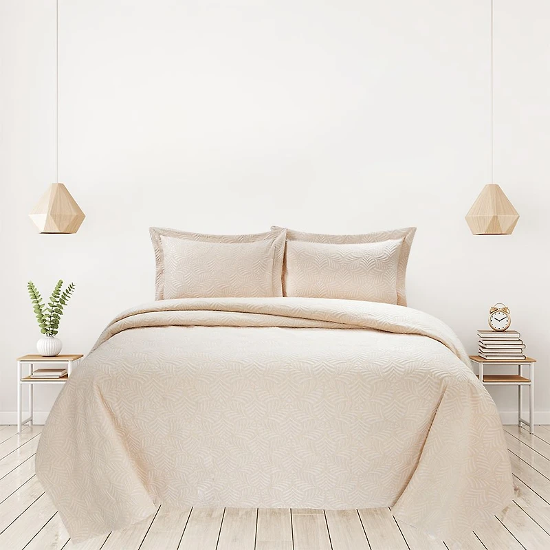 Leaf Coverlet