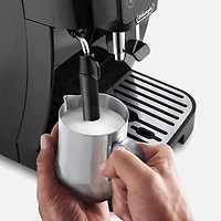 De'Longhi Magnifica Start Machine à espresso avec mousseur à lait manuel 