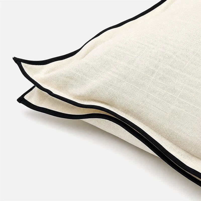 Luma Cushion