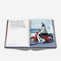 Beau livre de photographies décoratifs par Assouline - « Mykonos Muse »