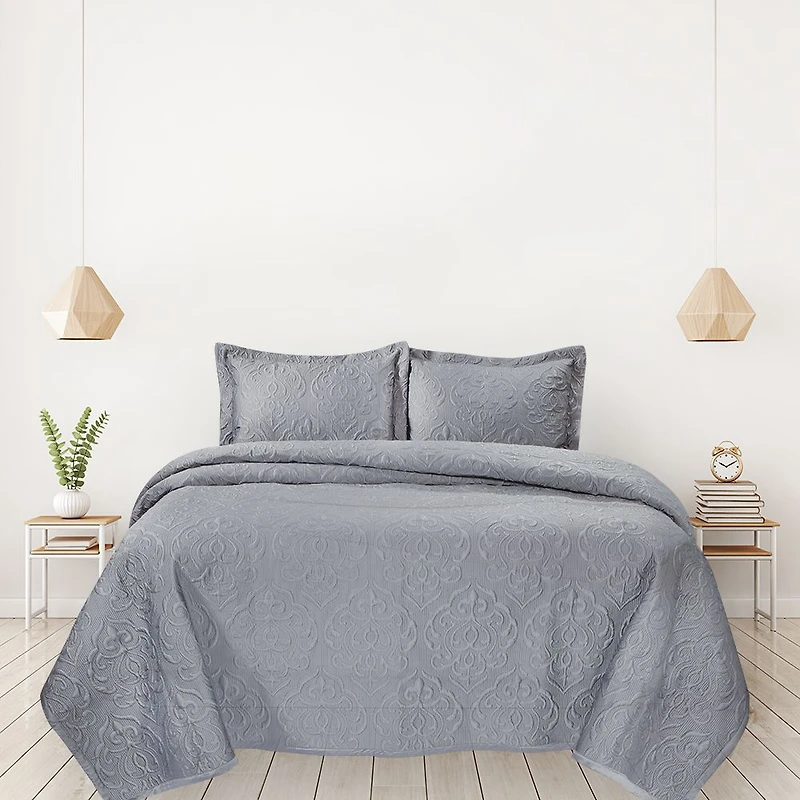 Satin Floral Quilt Set
