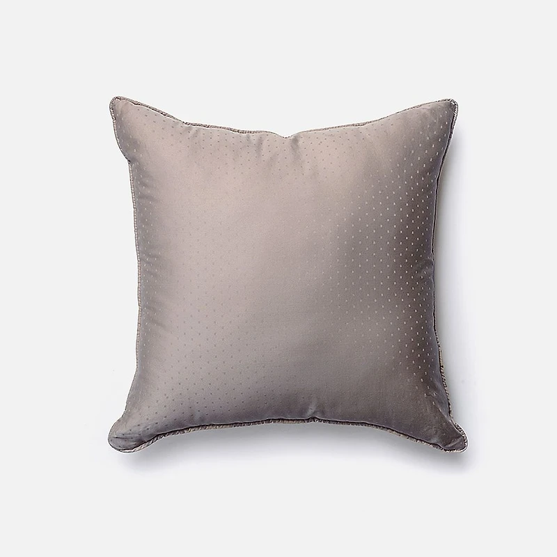 Coussin carré « Swiss Dot »