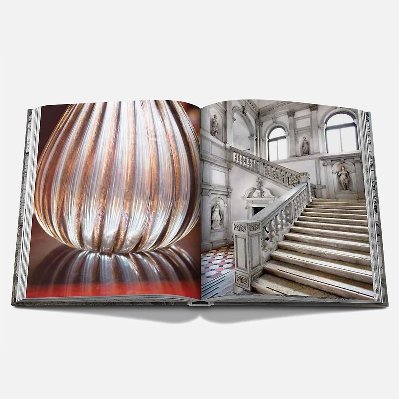 Venetian Chic Book, English