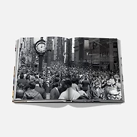Fifth Avenue Book, English