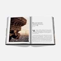 Paris Chic Book, English