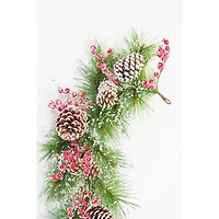 Hangable Flocked Green and White Pvc Garland with Frosty Berries