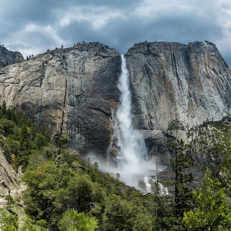 Yosemite Falls Wallpaper Mural