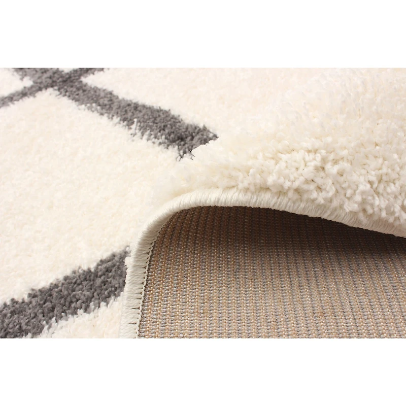 Paola Ivory Shag