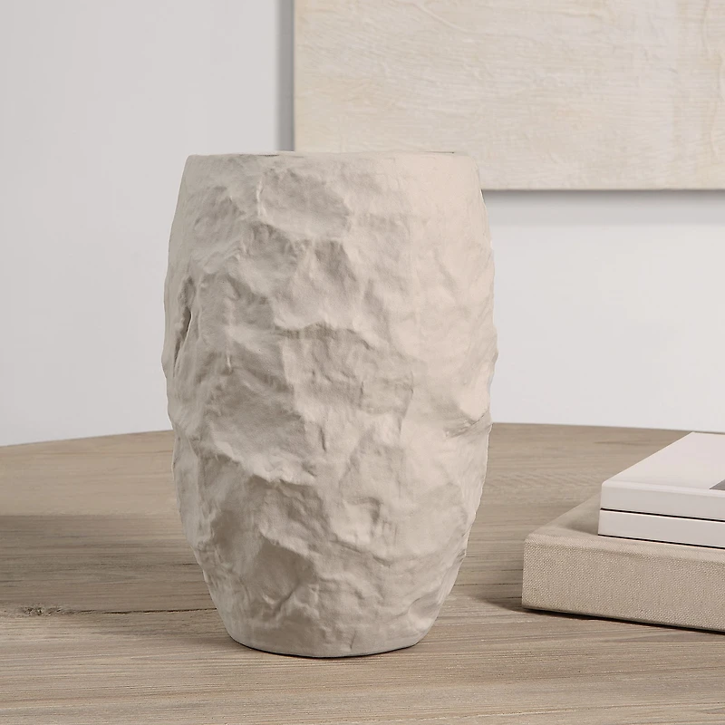Vase Zyan en céramique couleur crème