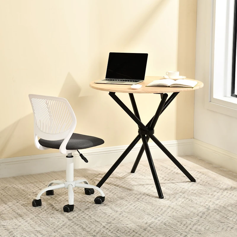 Modern Round Dining Table with Natural Wood Finish - Oak