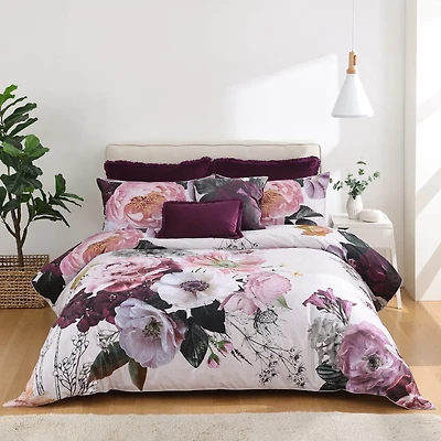 Carmella Comforter Set