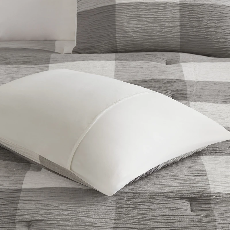 Cooper Comforter Set
