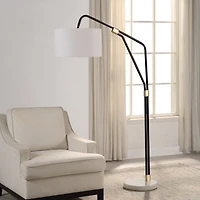 Lampadaire Wroxton en fer noir mat