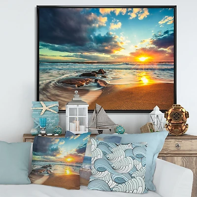 Toile imprimée « Beautiful Cloudscape over the Sea »