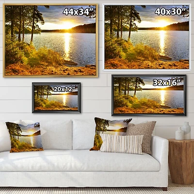 Toile imprimée « Beautiful View of Sunset over Lake »