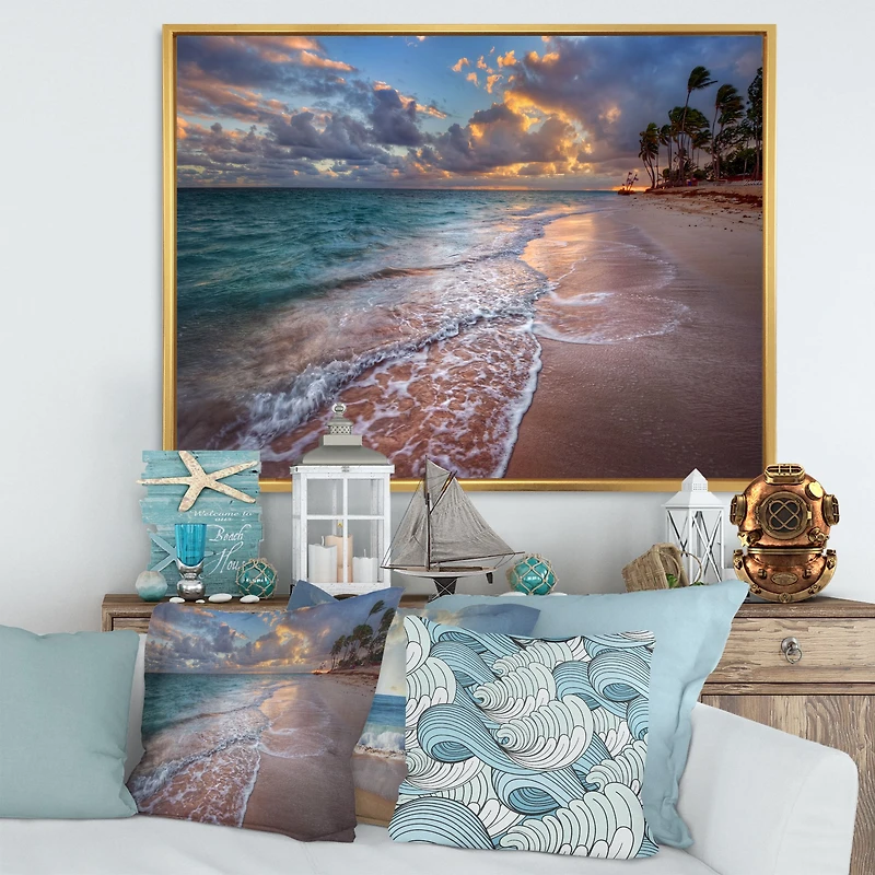 Toile imprimée « Palm Trees on Clear Sandy »