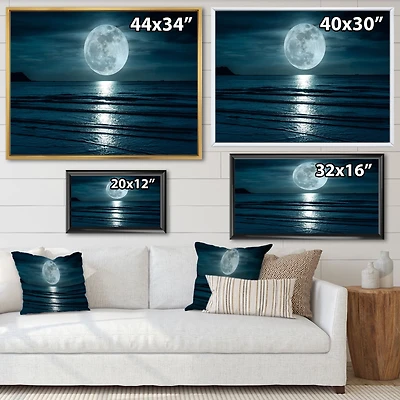 Toile « Super Moon Over The Sea I »