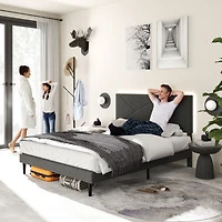 Cadre de lit grand rembourré Foothill gris avec ports USB et lumières LED