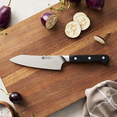 ZWILLING PRO Couteau Santoku - 5,5' po