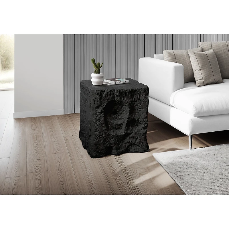 Indoor/Outdoor Accent Table