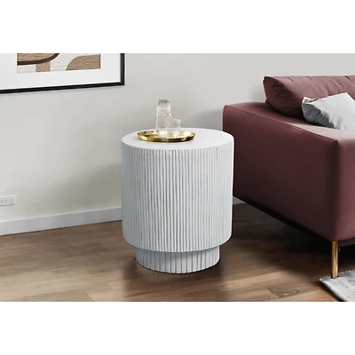 White Round Pedestal Indoor/Outdoor Accent Table