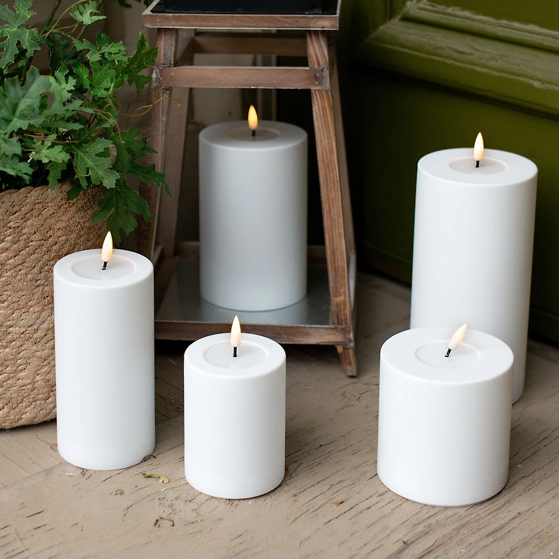 Deluxe Outdoor LED Candle with Realistic Flame 3x5" - White