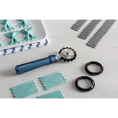 Coupe-roue à pâtes Marcato