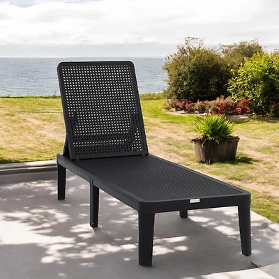 Patioflare Plus Recycled Plastic Outdoor Lounge Chair