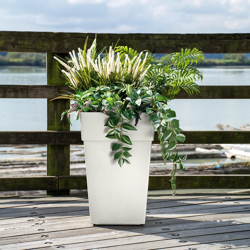 Grapevine Plus Ollie Recycled Plastic Planters - Cream, Set of 2
