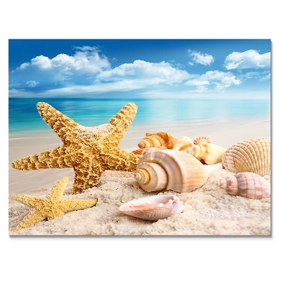 Toile imprimée « Starfish and Seashells on Beach »