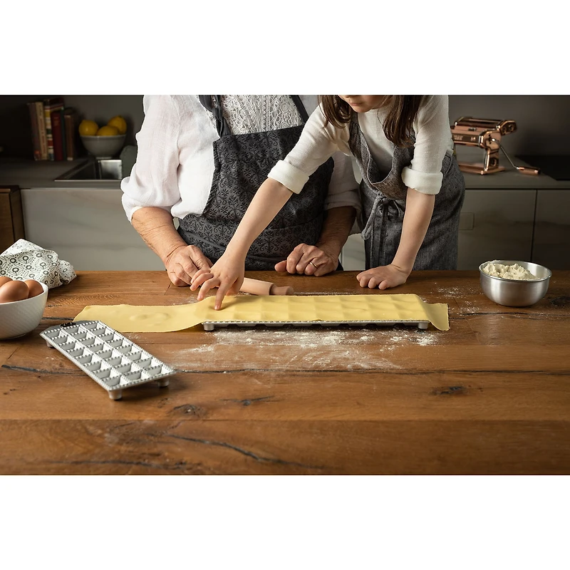 Marcato Ravioli Mould – 24 Round Agnolotti