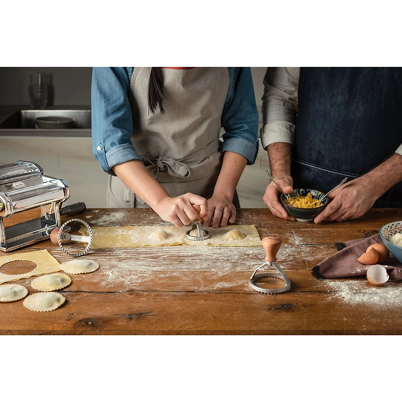 Marcato Ravioli Stamp Kit – Round & Square