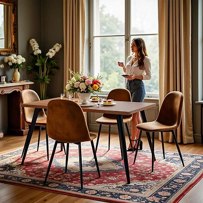 Ensemble de salle à manger 5 pièces avec table marron et chaises marron en suède