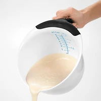OXO Softworks Bol à mélanger et à mesurer avec poignée, 2 L blanc