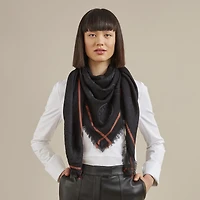 La Médaille Longchamp Shawl