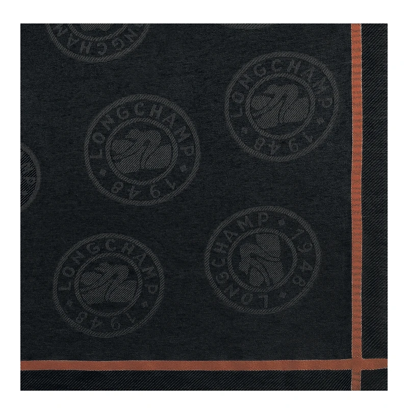 La Médaille Longchamp Shawl