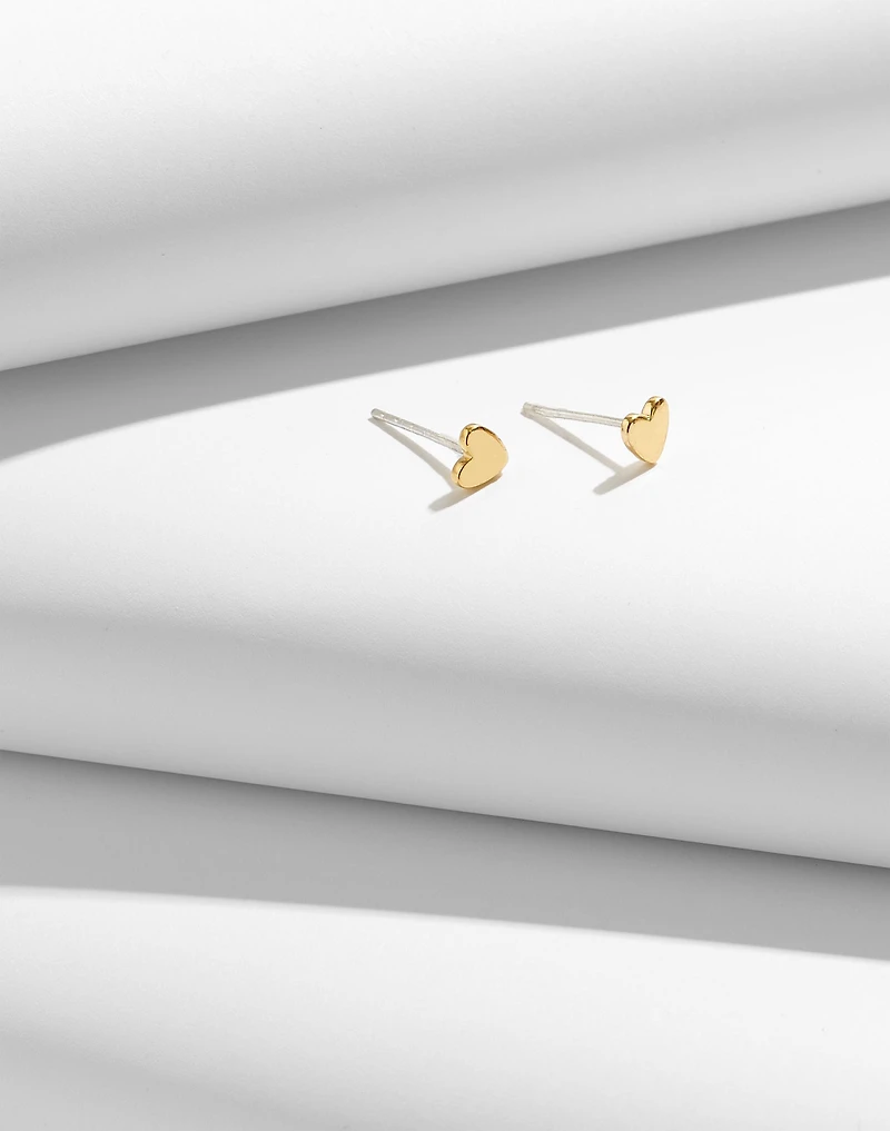 Demi-Fine Heart Stud Earrings | Madewell