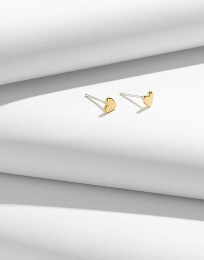 Demi-Fine Heart Stud Earrings | Madewell